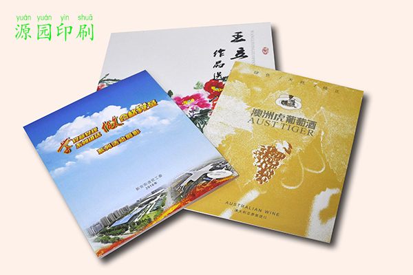 企業(yè)經(jīng)營中，企業(yè)畫冊、宣傳冊、說明書的作用起著非常重要的作用?